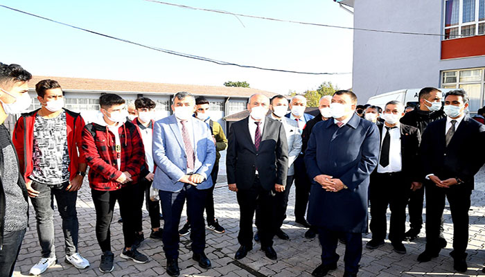 Başkan Gürkan Malatya Lisesi Öğrencileriyle Buluştu Sizler Bizim Geleceğimizsiniz