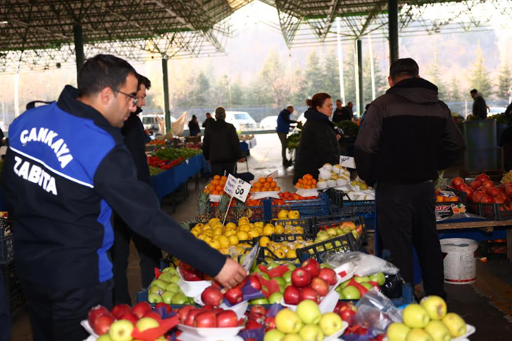 Çankaya Zabıtası Pazar Denetimlerini Sürdürüyor