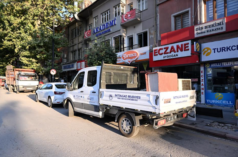 Kışla Caddesi Esnafına Taşınma Desteği