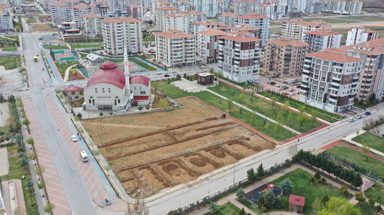 Yeşilyurt Belediyesi, Yeni Yaşam Alanlarıyla Mahallelerin Prestijini Artırıyor